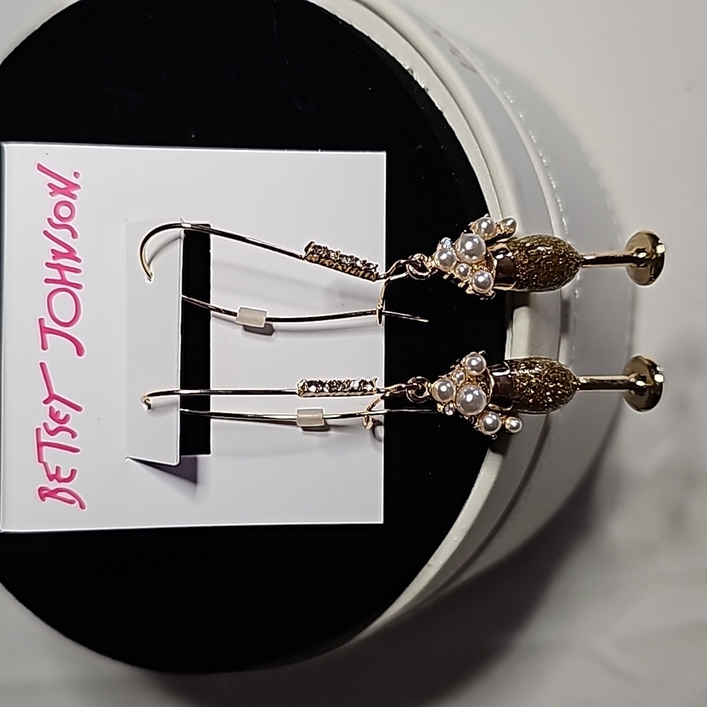 Betsey Johnson Champagne Dangle Earrings - Picture 8 of 16